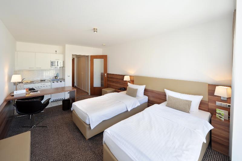 Vi Vadi Downtown Hotel 3*
